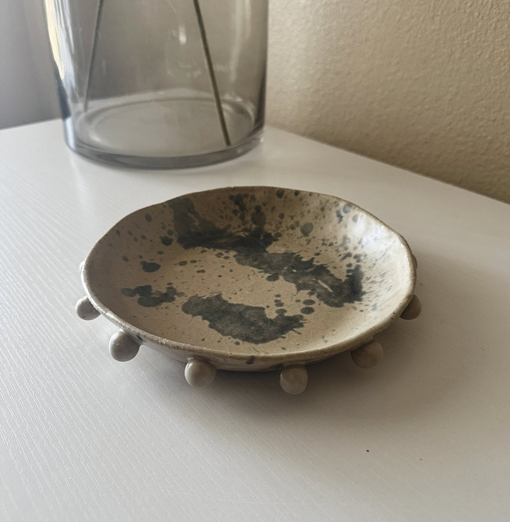 Umber Bowl | Handmade Ceramic Bowl in Ivory Black Splatter | 8"