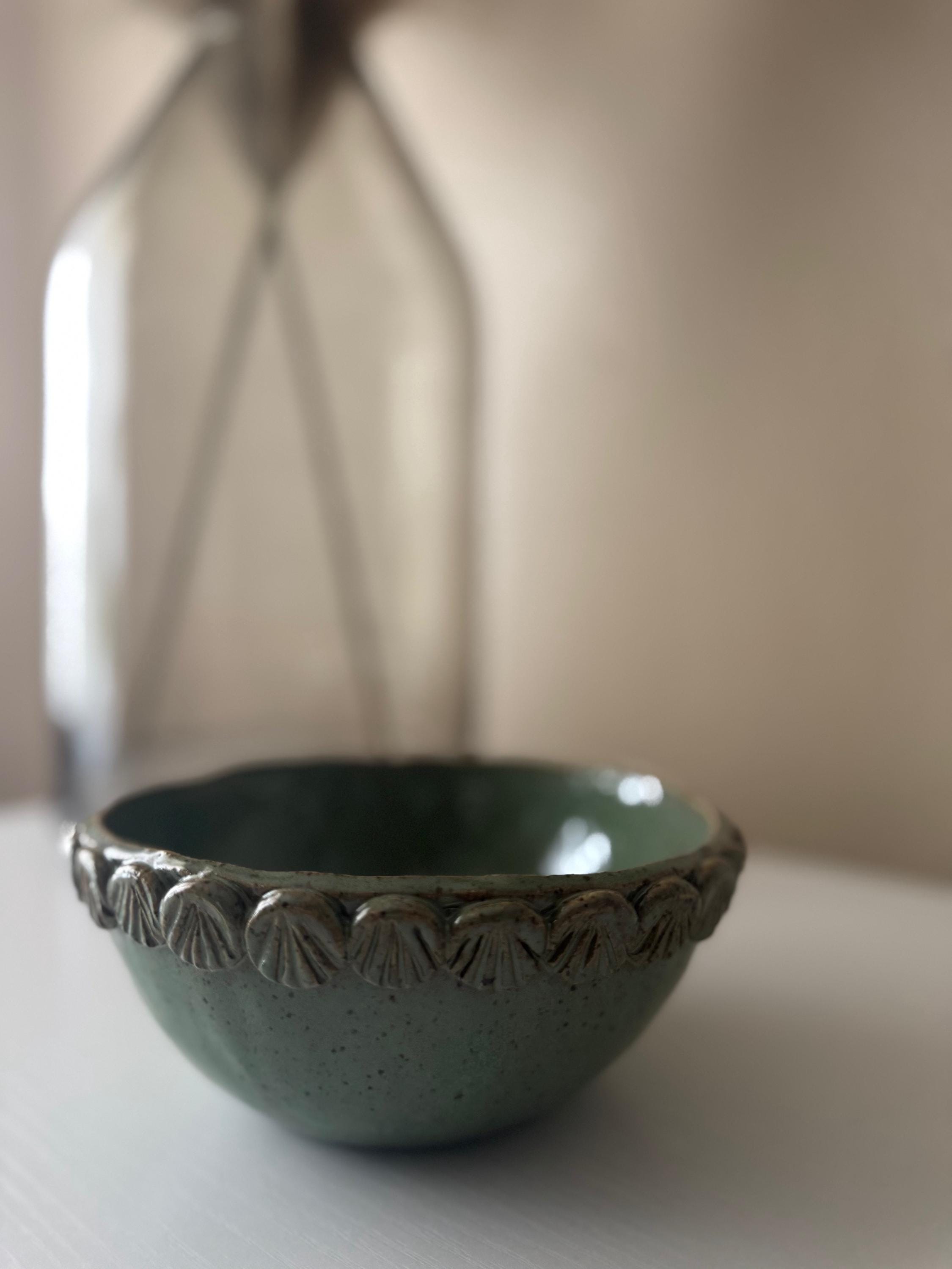 Mermaid Bowl | Handmade Ceramic Bowl in Seafoam Speckle | 6.5"