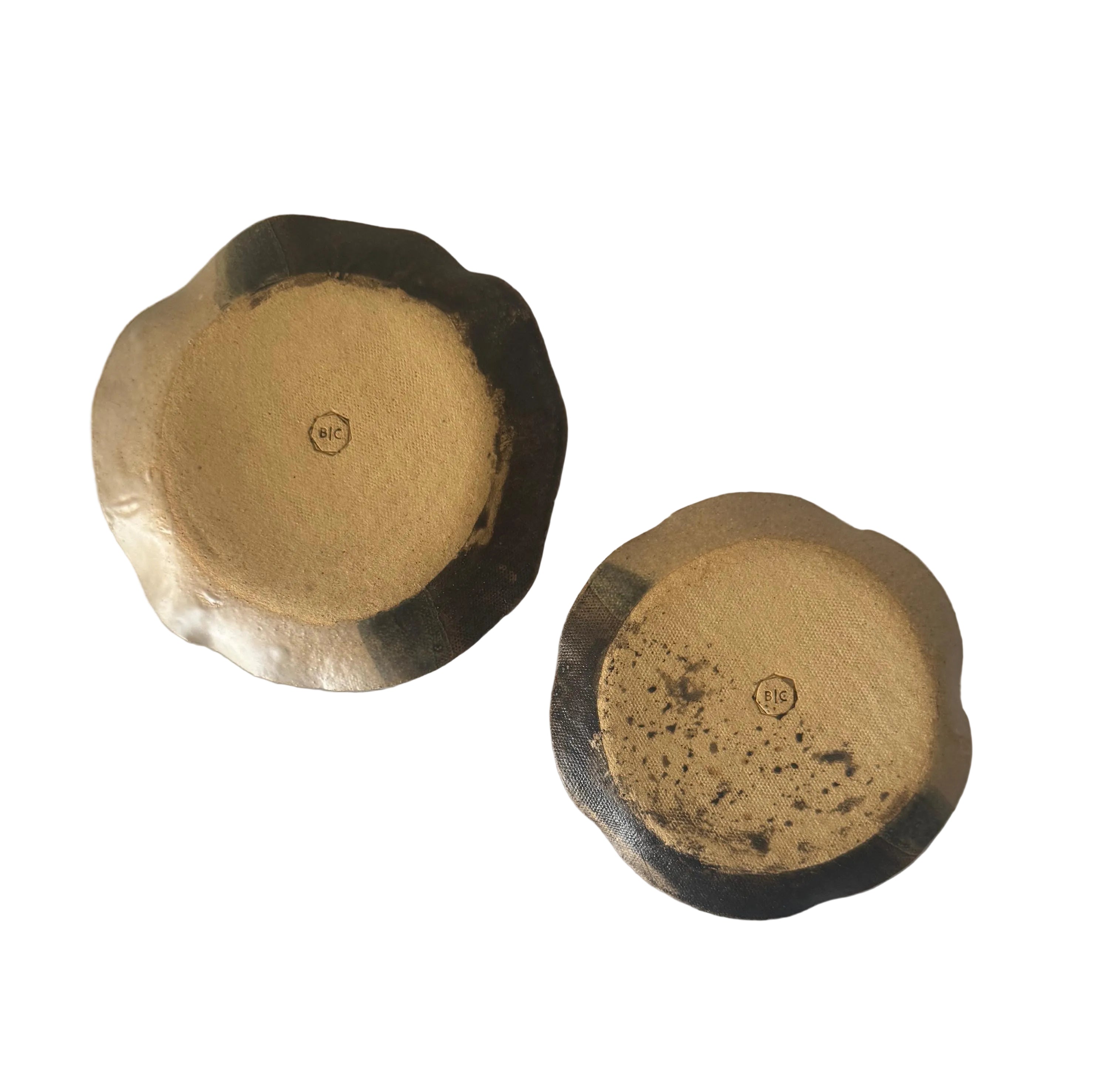 Shale Plate Set | Handmade Ceramic Wavy Plate Set in Beige/Black Color Block | 6", 5.25"